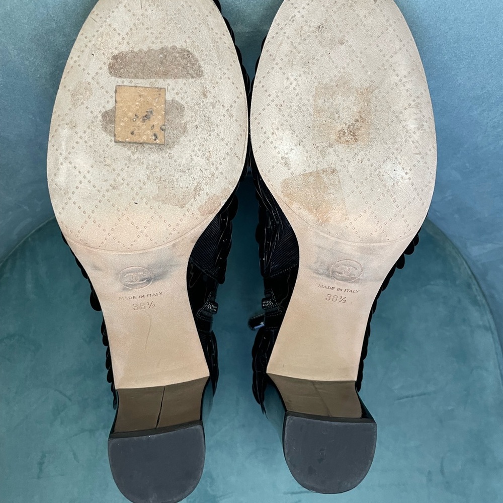 Perfect CHANEL Party Booties-Black Sequin Round Toe Ankle Boot with Silver CC - Picture 5 of 5